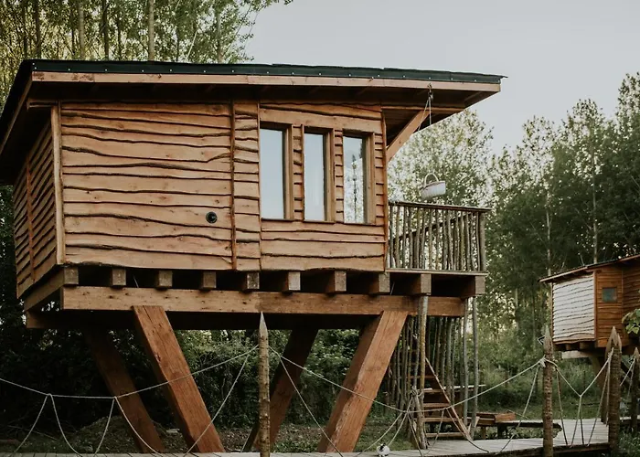 Durmiendo Entre Arboles, Bonita Cabana En La Rioja